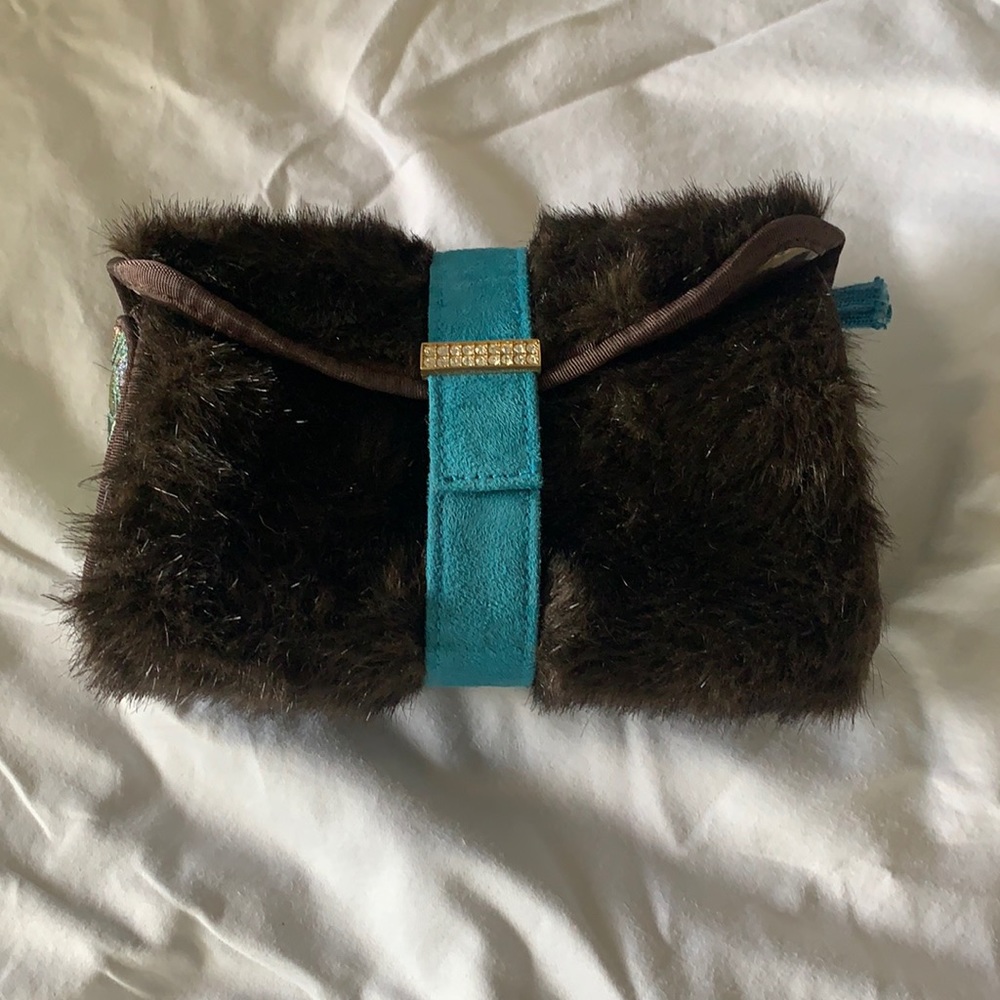 Stephanie Johnson cosmetic bag. Faux fur brown color